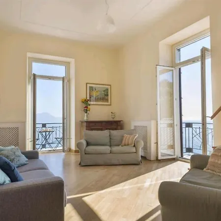 Posillipo nel cuore Appartamento *